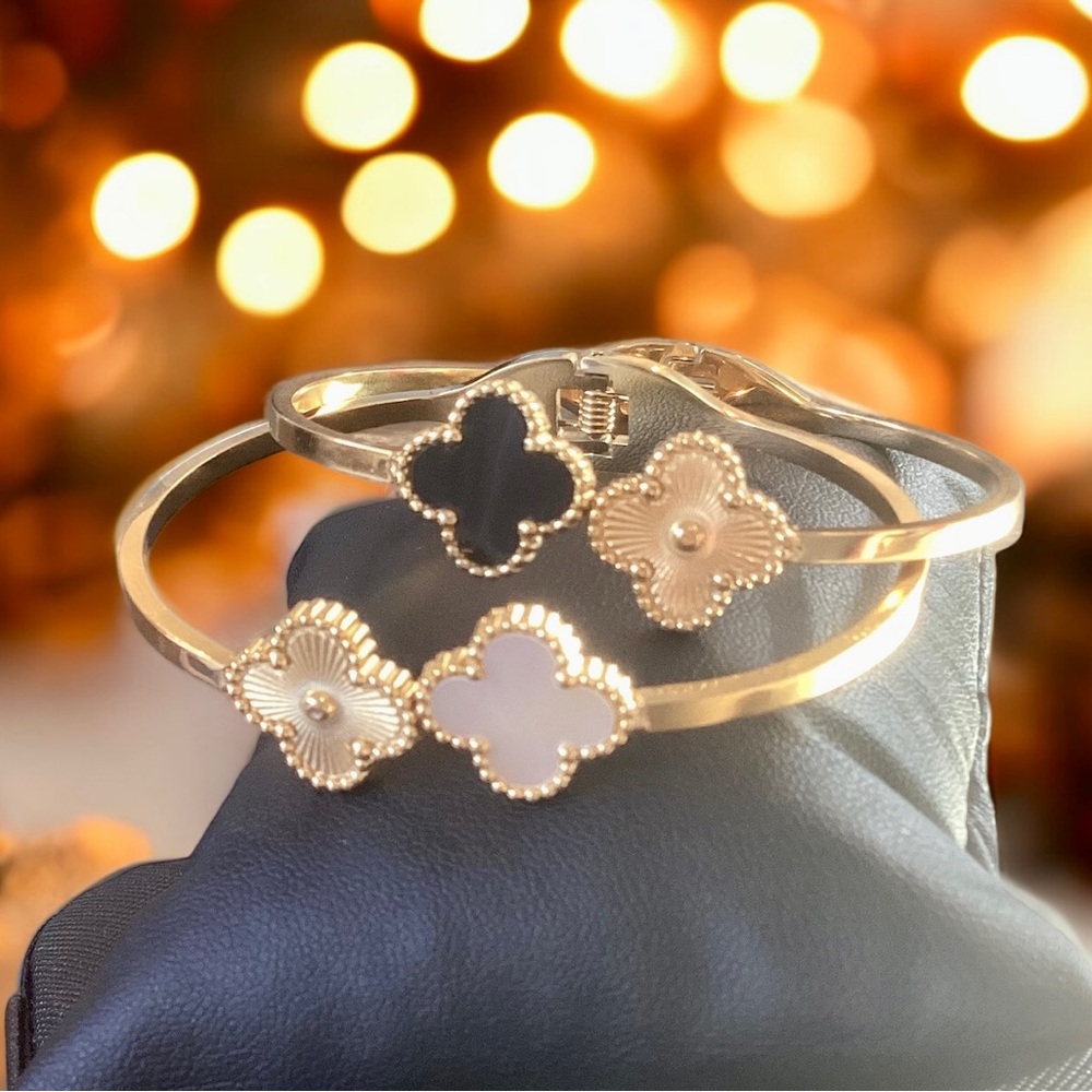 🌸SOLD, Bundle for Sheree…2 Clover Bangles  Titanium Steel